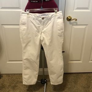 Pants - Woman’s White Khakis by Gap Size 6